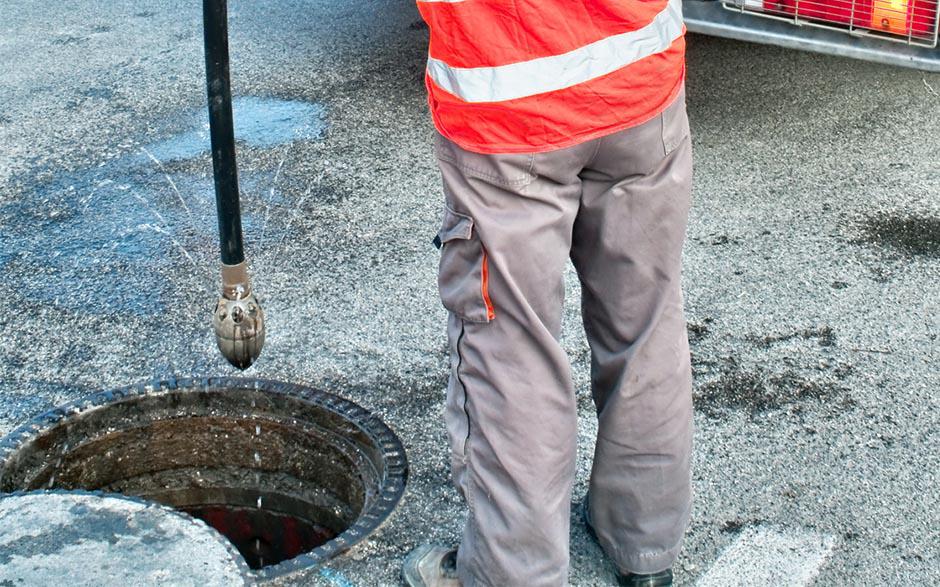 déboucheur chimique canalisation Les Essarts-le-Roi